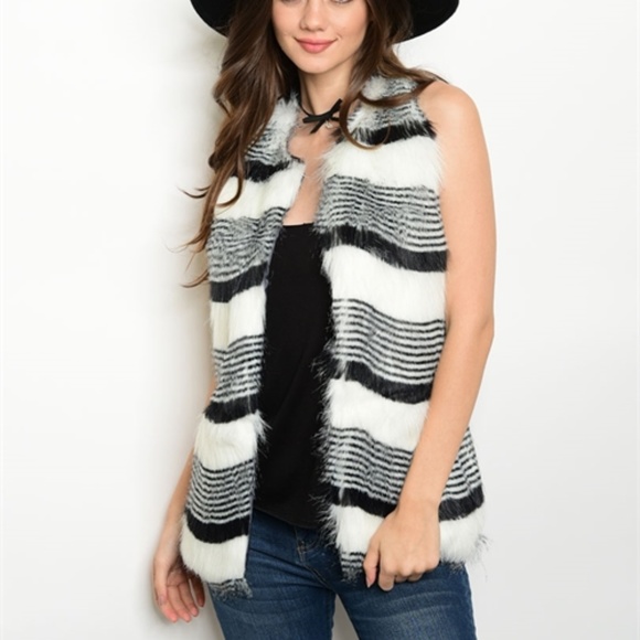 Jackets & Blazers - FAUX FUR VEST